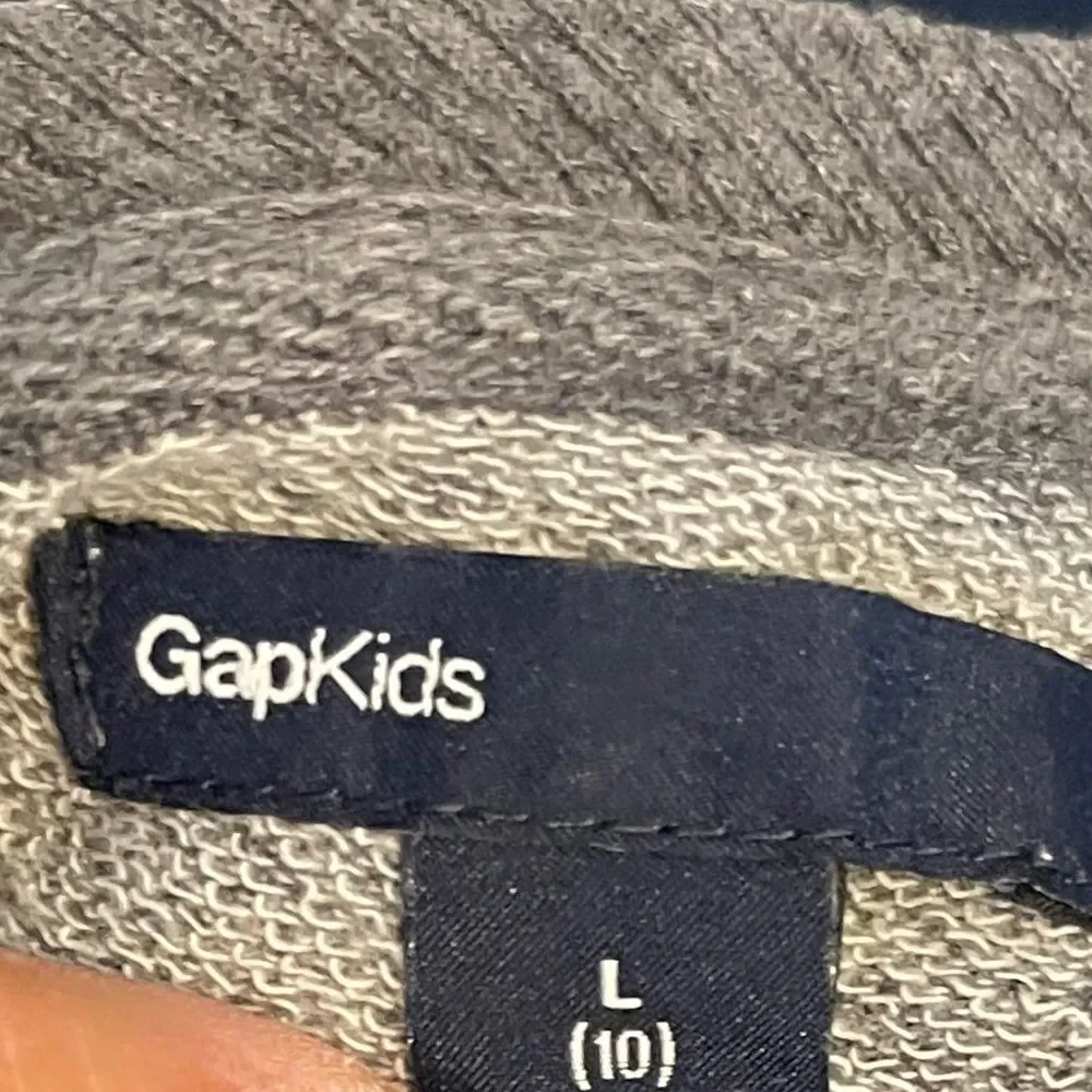 GAP Kids‎ Shirt With Hearts Gray